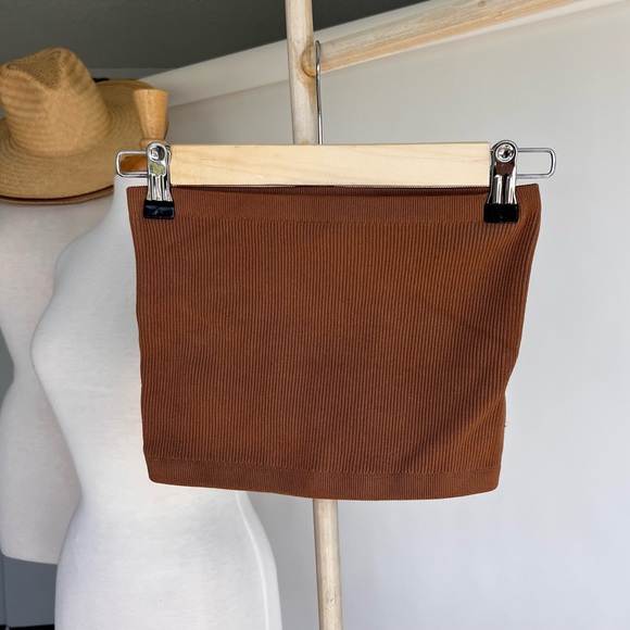 SOLD ❌ BROWN RIBBED TUBE TOP NWOT - Picture 2 of 4